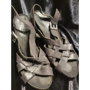 AEROSOLES TONACIOUS Women's Black Strap Back Wedge Heel Sandals Size 8.5M